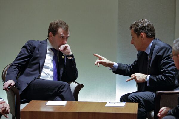Президент РФ Д.Медведев и президент Франции Николя Саркози. Архив