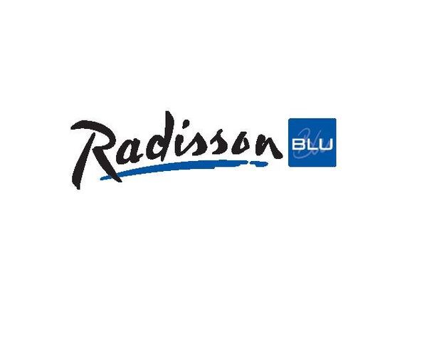 Логотип Radisson Blu