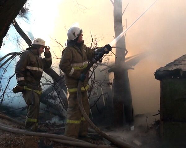 Пожарным удалось справиться с огнем в жилом доме в Нижнем Новгороде