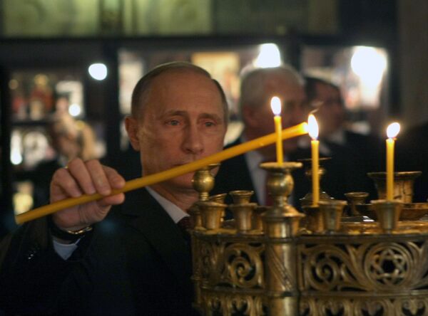 Премьер-министр РФ Владимир Путин посетил храм Александра Невского в Софии