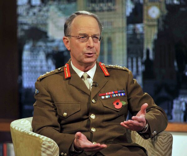 Командующий британской армией, начальник генерального штаба генерал сэр Дэвид Ричардс