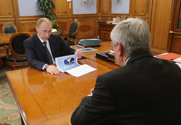 Премьер-министр РФ Владимир Путин встретился с главой Росфинмониторинга