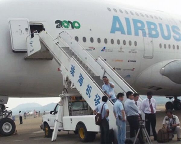 Голый аэробус представили посетителям авиасалона в Чжухае
