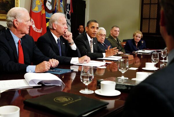 Президент США Барак Обама во время совещания по вопросу о договоре СНВ