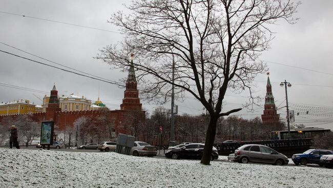 Снег в Москве. Архивное фото