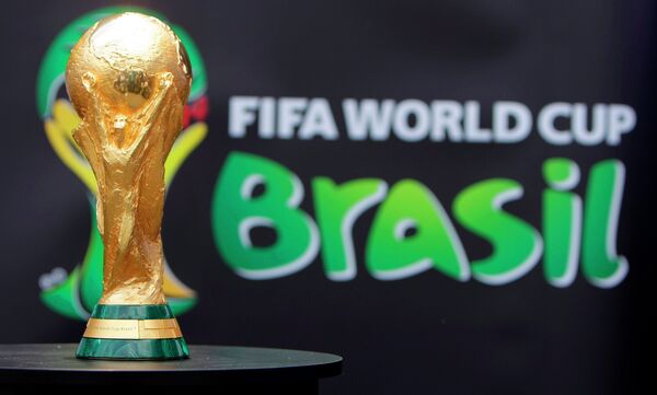 Кубок Чемпионата мира ФИФА по футболу прибыл в Бразилию