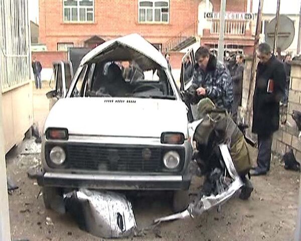 Террористы взорвали автомобиль, в котором находился подполковник ФСБ