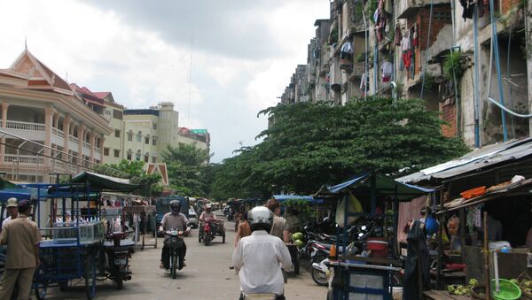 На улицах Пномпеня. Архивное фото