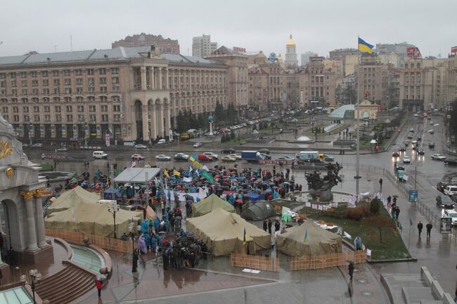 Палаточный лагерь на площади Независимости в Киеве. Архив