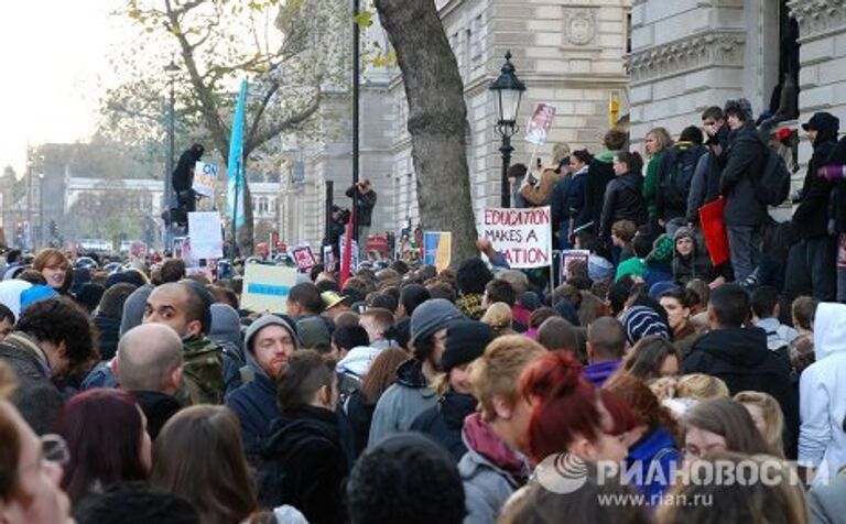 Бунтующий Лондон: учащиеся выступили против образовательной реформы