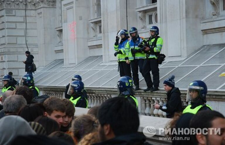 Бунтующий Лондон: учащиеся выступили против образовательной реформы