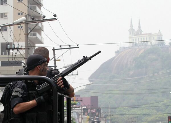 Полицейская операция в трущобах Рио-де-Жанейро