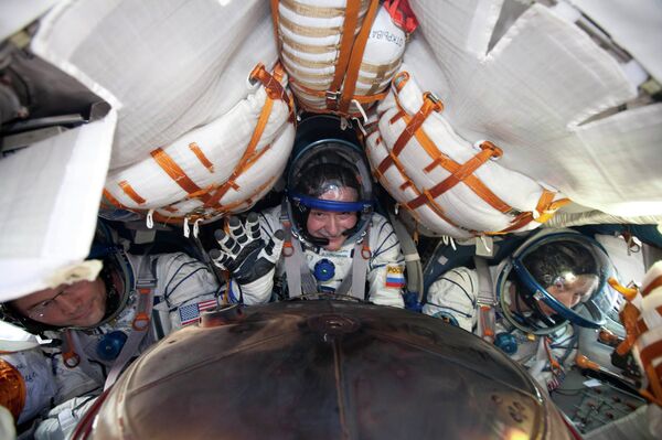 Космонавт Федор Юрчихин после приземления корабля МКС в Казахстане