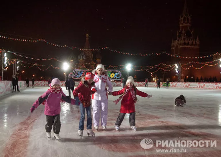 Зимняя Москва: открытие катка на Красной площади