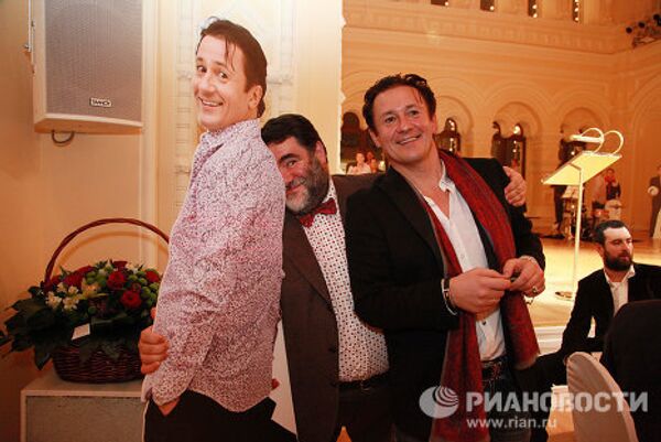 Олег Меньшиков и Михаил Куснирович на праздновании юбилея актера в ГУМе