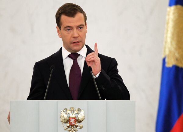Медведев предупредил об опасности нового витка гонки вооружений