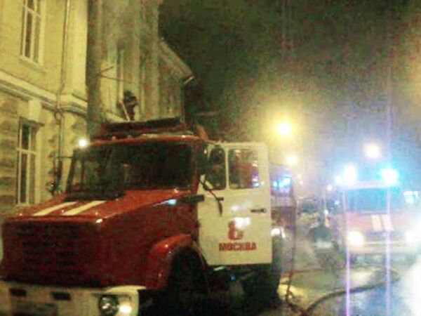 Из горящей клиники Сеченова в центре Москвы эвакуировали 26 человек