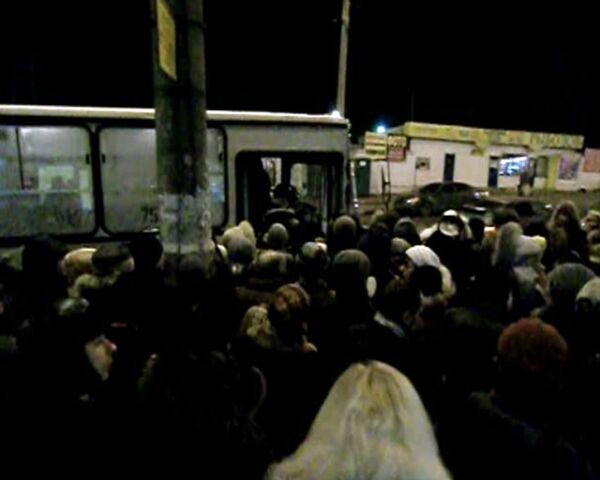 Москвичи полчаса ждут на морозе автобусов Царицыно-Бирюлево