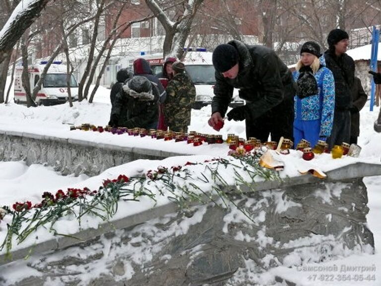 Хромая лошадь, годовщина