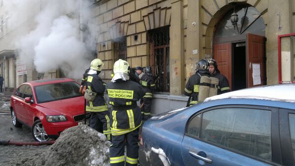 Пожар в жилом доме в Малом Козихинском переулке в Москве