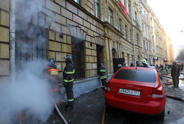 Пожар в жилом доме в Малом Козихинском переулке в Москве. Архив