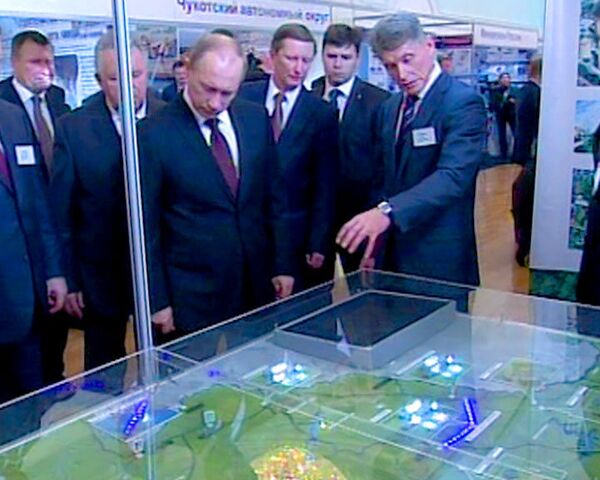 Путину показали модернизированный Дальний Восток в макетах