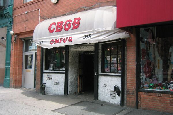 Клуб CBGB в Нью-Йорке. Архив