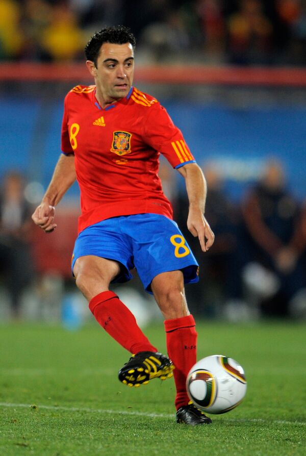 Испанские болельщики считают Хави лучшим футболистом планеты 2010 года