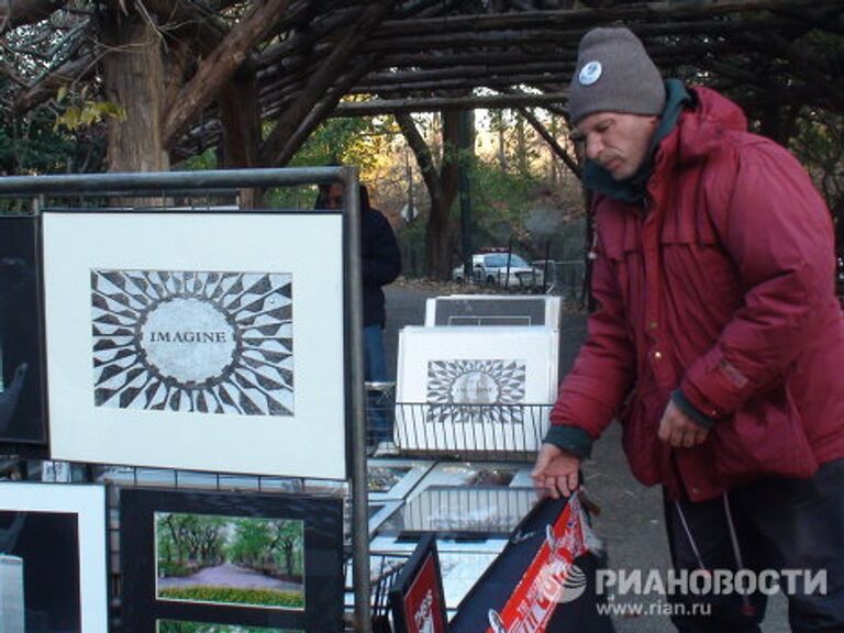 Земляничные поляны спустя 30 лет после убийства Джона Леннона. Нью-Йорк. 