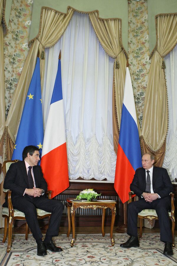 Встреча премьер-министра РФ Владимира Путина и премьер-министра Франции Франсуа Фийона. Архив