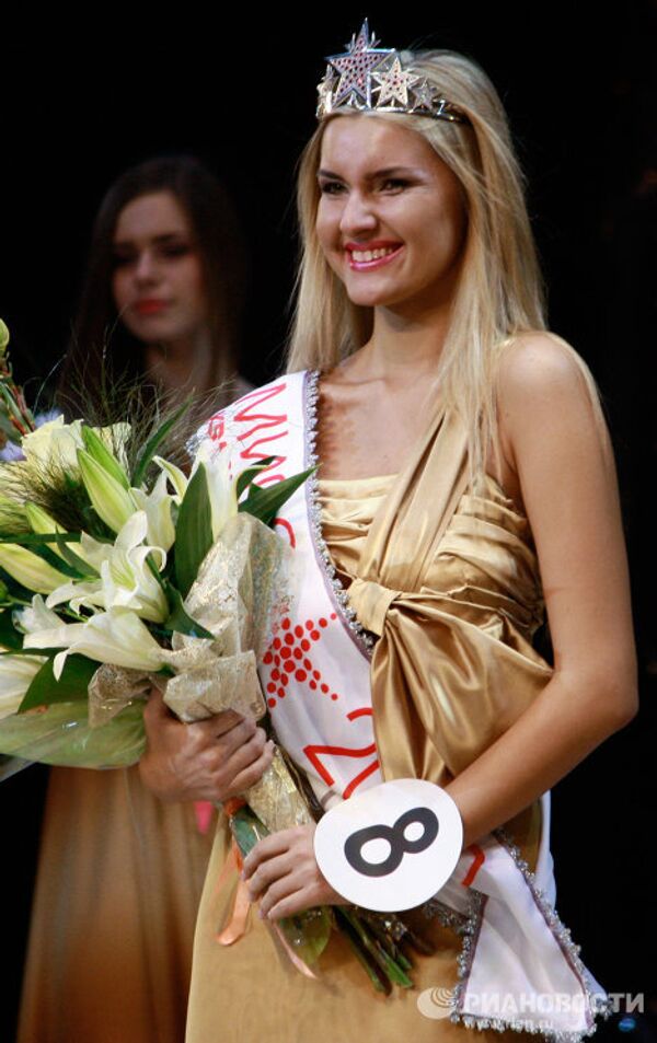 Победительница конкурса Мисс Красноярск 2010 Эльвира Гимадеева