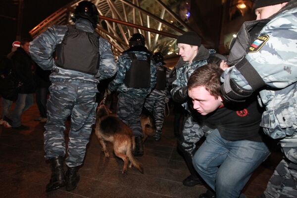 Меры безопасности у Киевского вокзала