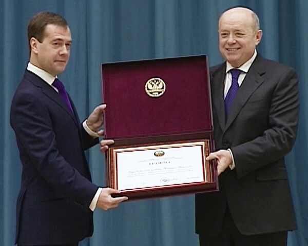 Медведев считает российскую разведку одной из сильнейших в мире