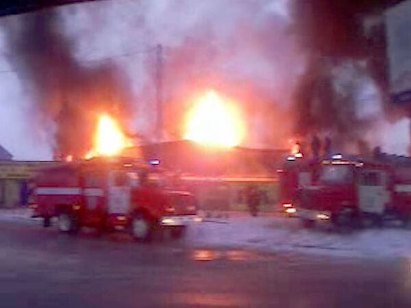  Пожар на рынке Левый берег в Химках 
