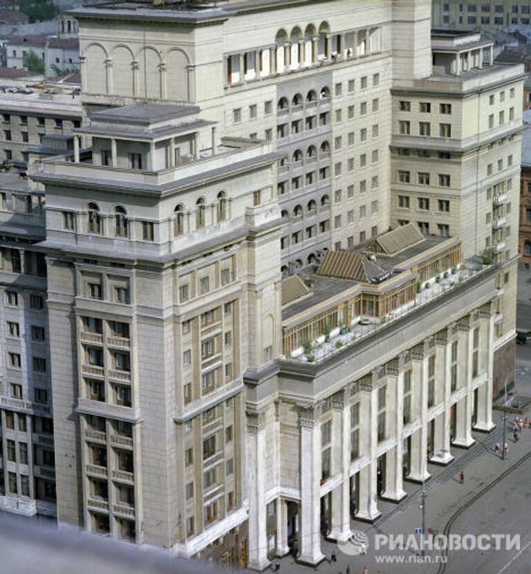 Вид на здание гостиницы Москва
