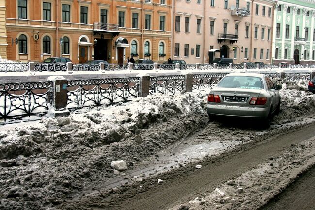 Снег в Петербурге