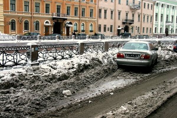 Снег в Петербурге