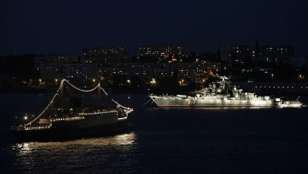 Корабли Черноморского флота РФ на рейде Севастополя