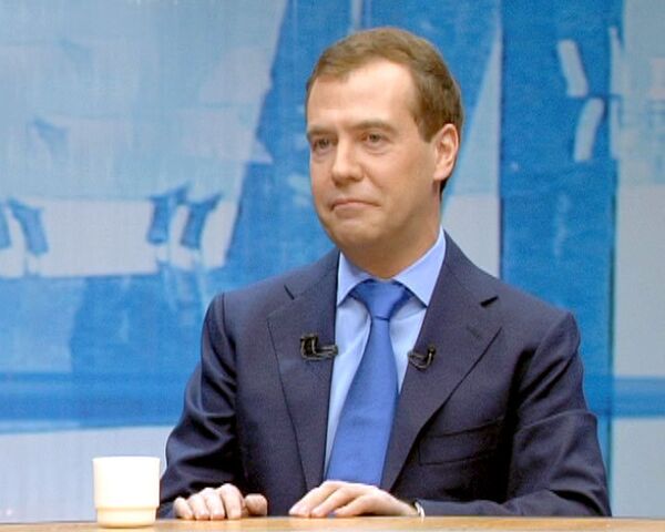 Медведев: модернизацией нужно заниматься и на бытовом уровне