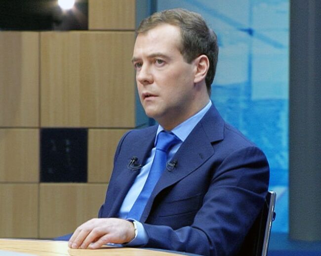 Медведев: Лужкову нужно было заниматься Москвой, а не личным пиаром