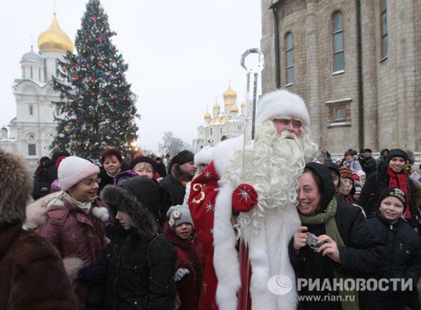 Встреча Деда Мороза на Соборной площади