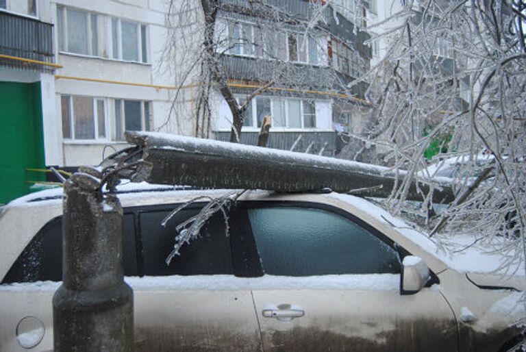 Последствия ледяного дождя в Москве