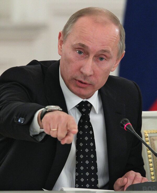 Председатель правительства РФ В.Путин на заседании Госсовета РФ