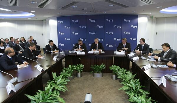 Премьер-министр РФ Владимир Путин провел совещание с руководством ОАО Банк ВТБ