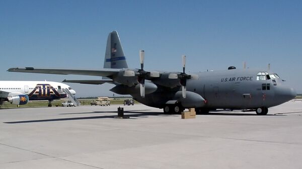 Военно-транспортный самолет ВВС США C-130 Геркулес
