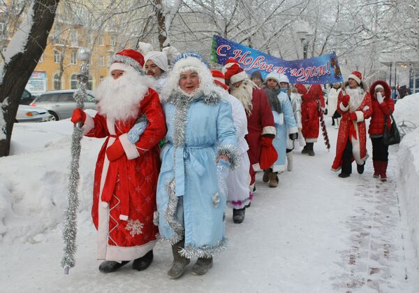 Костюмированное новогоднее шествие в Новосибирске