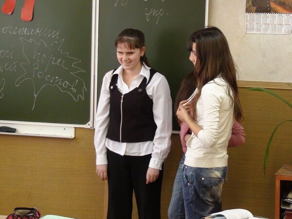 Наташа Писаренко на уроке