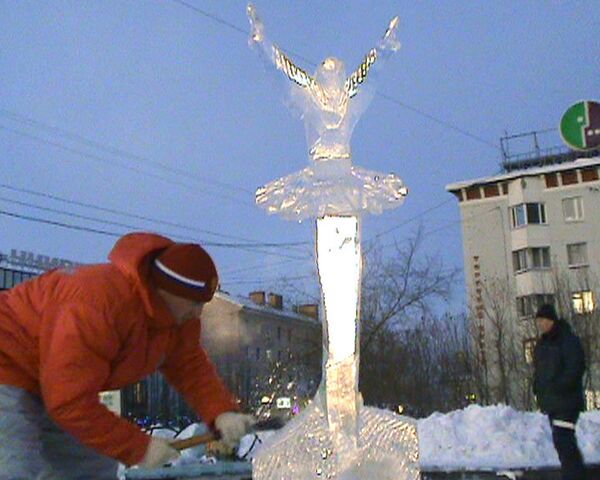 Ледяные символы сочинской Олимпиады появились в Мурманске
