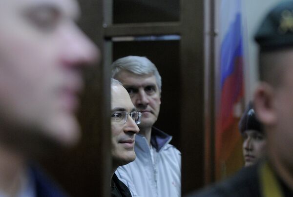 Суд приговорил Ходорковского и Лебедева к 14 годам колонии