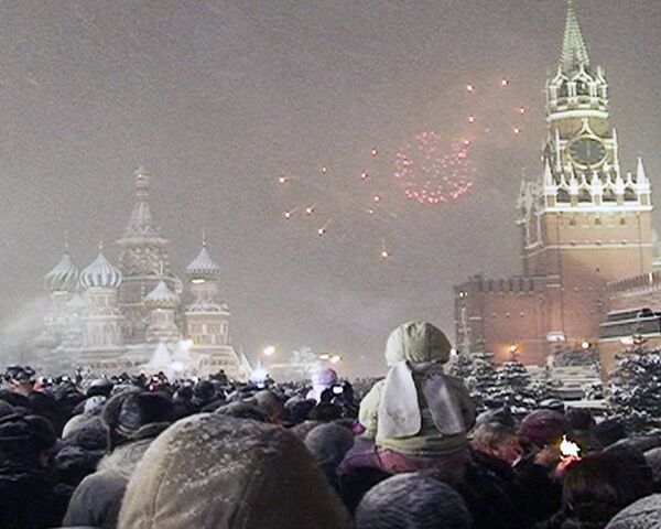 Новый год в центре Москвы встретили более 50 тысяч человек 